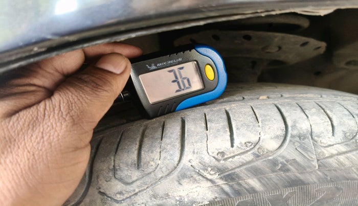 2016 Honda City 1.5L I-VTEC V MT, Petrol, Manual, 1,16,880 km, tyre