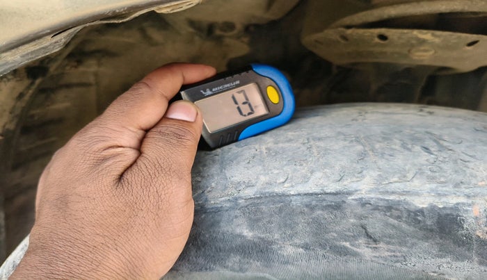 2016 Honda City 1.5L I-VTEC V MT, Petrol, Manual, 1,16,880 km, tyre