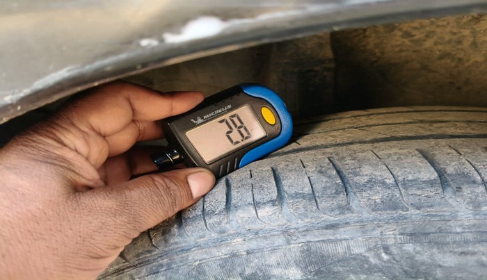 2016 Honda City 1.5L I-VTEC V MT, Petrol, Manual, 1,16,880 km, tyre