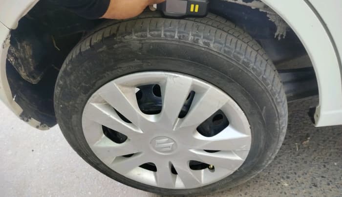 2012 Maruti Wagon R 1.0 LXI, Petrol, Manual, 83,677 km, tyre