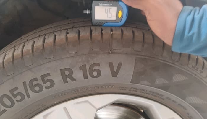 2021 KIA SELTOS HTK PLUS 1.5 IMT, Petrol, Manual, 65,996 km, tyre