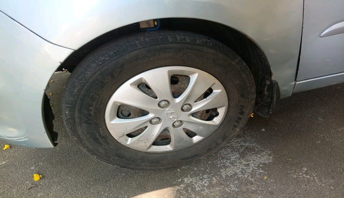 2011 Hyundai i10 SPORTZ 1.2, Petrol, Manual, 67,485 km, tyre