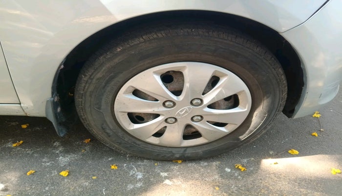 2011 Hyundai i10 SPORTZ 1.2, Petrol, Manual, 67,485 km, tyre