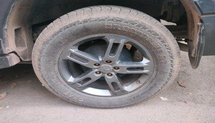 2023 Mahindra Thar LX P 2WD AT HT, Petrol, Automatic, 16,111 km, tyre