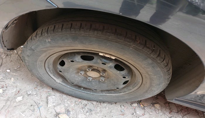 2015 Volkswagen Polo TRENDLINE 1.2L PETROL, Petrol, Manual, 51,189 km, tyre