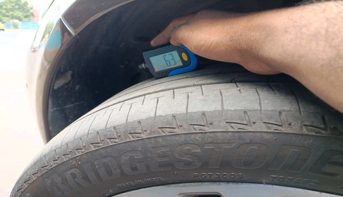 2014 Mercedes Benz E Class E 200 CGI AVANTGARDE, Petrol, Automatic, 84,273 km, tyre