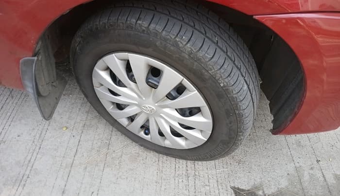 2011 Toyota Etios Liva G, Petrol, Manual, 31,256 km, tyre
