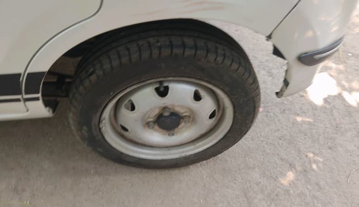 2015 Maruti Alto K10 LXI CNG, CNG, Manual, 1,01,035 km, tyre