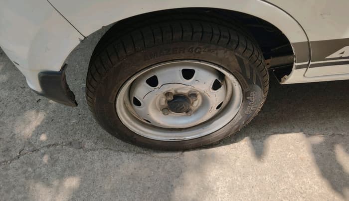 2015 Maruti Alto K10 LXI CNG, CNG, Manual, 1,01,035 km, tyre