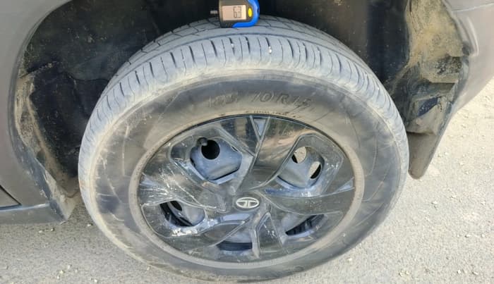 2022 Tata PUNCH ADVENTURE MT, Petrol, Manual, 23,736 km, tyre