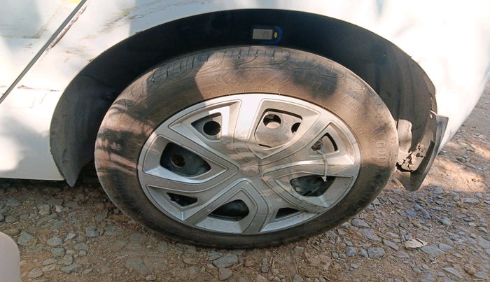 2024 Tata ALTROZ XM PLUS CNG, CNG, Manual, 52,440 km, tyre