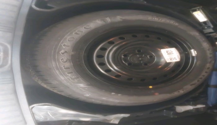 2017 Jeep Compass LIMITED 1.4 PETROL AT, Petrol, Automatic, 17,818 km, tyre