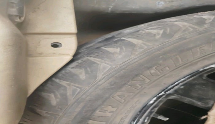 2008 Honda CRV 2.0L 2WD MT, Petrol, Manual, 1,12,760 km, tyre