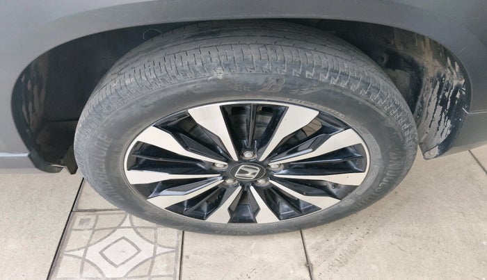 2024 Honda ELEVATE ZX CVT, Petrol, Automatic, 18,129 km, tyre