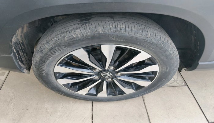 2024 Honda ELEVATE ZX CVT, Petrol, Automatic, 18,129 km, tyre
