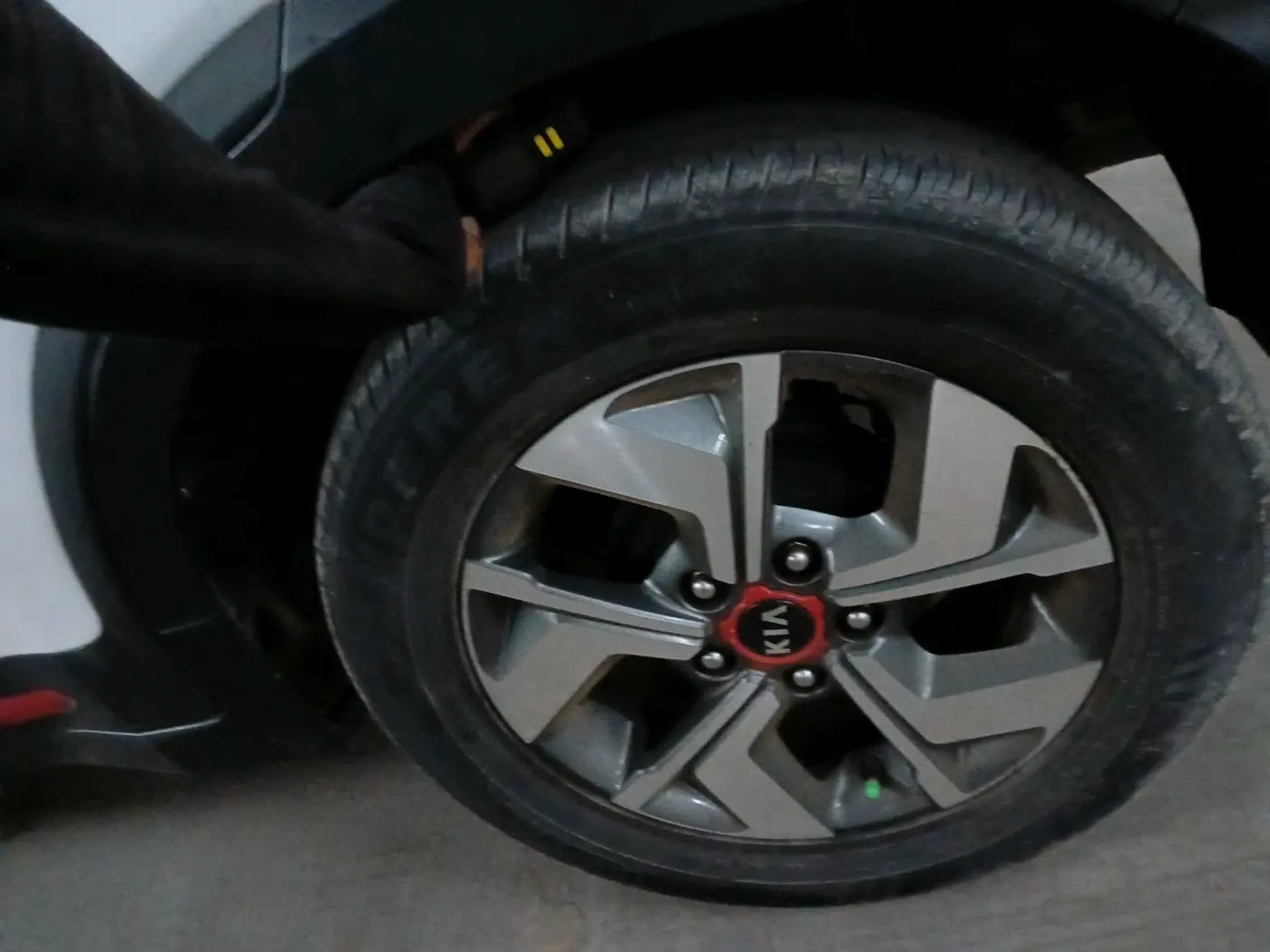 2020 KIA SONET GTX PLUS 1.0 DCT, Petrol, Automatic, 83,981 km, tyre