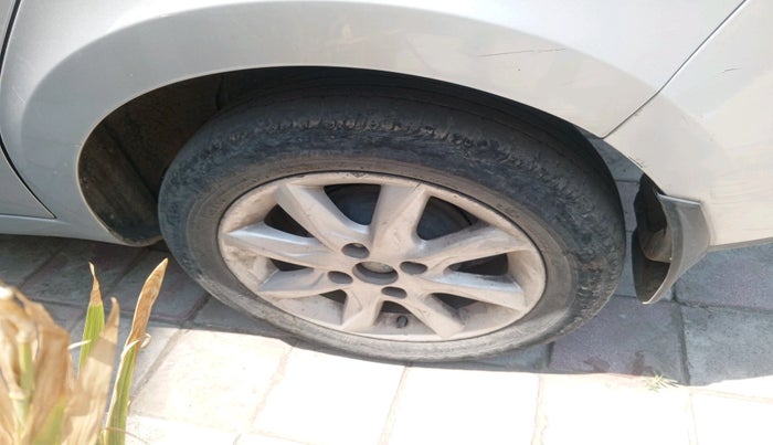 2014 Tata Zest XT PETROL, Petrol, Manual, 64,496 km, tyre