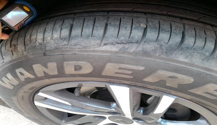 2022 Mahindra XUV700 AX 5 D MT 7 STR, Diesel, Manual, 53,653 km, tyre