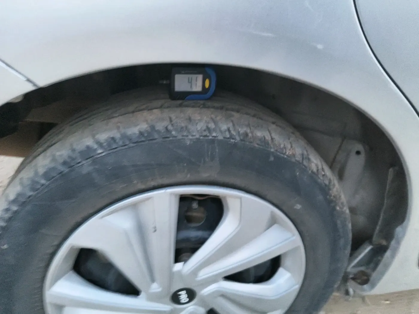 2013 Honda Amaze 1.5L I-DTEC S, Diesel, Manual, 1,42,869 km, tyre
