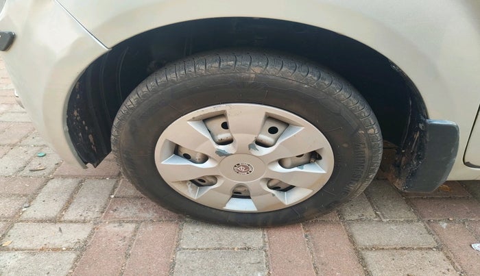 2019 Maruti New Wagon-R LXI CNG 1.0, CNG, Manual, 99,160 km, tyre