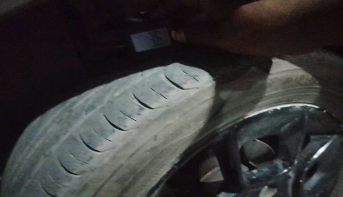 2017 Maruti IGNIS ZETA 1.2, CNG, Manual, 64,153 km, tyre