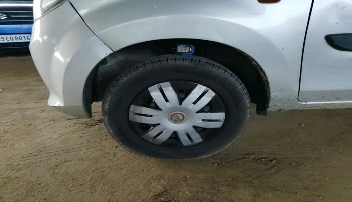 2016 Maruti Alto 800 LXI, Petrol, Manual, 1,52,185 km, tyre