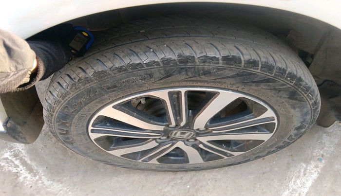 2022 Honda Amaze 1.5L I-DTEC VX, Diesel, Manual, 98,550 km, tyre