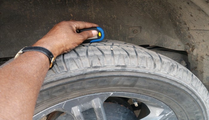 2022 Mahindra Thar LX HARD TOP 4WD MT, Diesel, Manual, 63,206 km, tyre