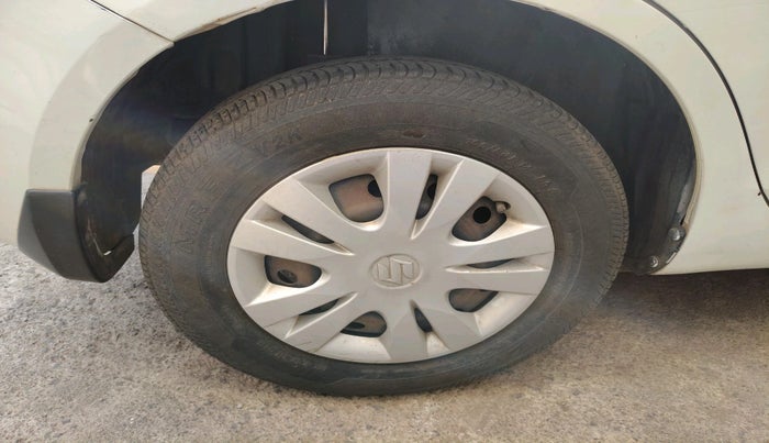 2013 Maruti Swift Dzire VXI, Petrol, Manual, 26,954 km, tyre