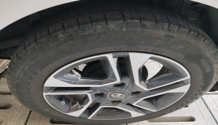 2019 Tata Tiago XZ PLUS PETROL, Petrol, Manual, 72,685 km, tyre