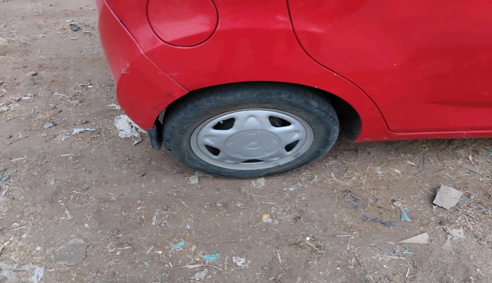 2010 Chevrolet Beat PS PETROL, CNG, Manual, 67,403 km, tyre