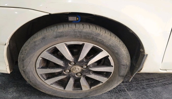 2017 Toyota Etios Liva V, Petrol, Manual, 98,250 km, tyre