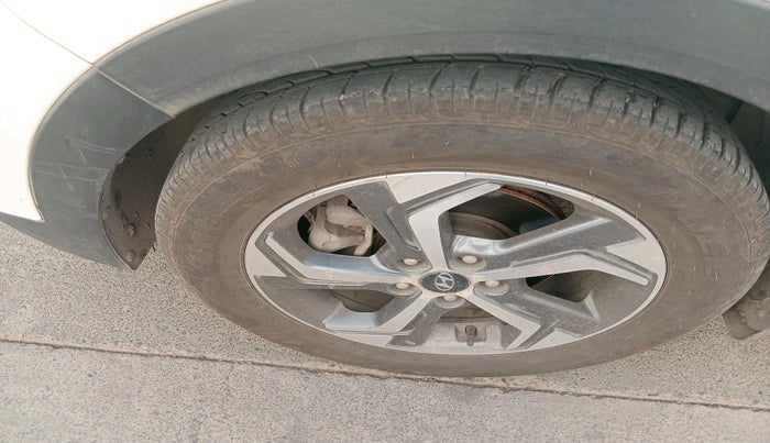 2019 Hyundai Creta SX (O) 1.6 DIESEL, Diesel, Manual, 1,12,787 km, tyre