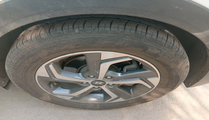 2019 Hyundai Creta SX (O) 1.6 DIESEL, Diesel, Manual, 1,12,787 km, tyre