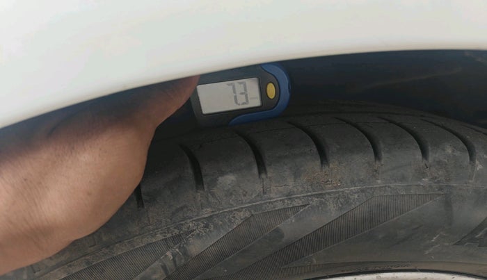 2018 Ford Ecosport TITANIUM 1.5L DIESEL, Diesel, Manual, 1,02,866 km, tyre