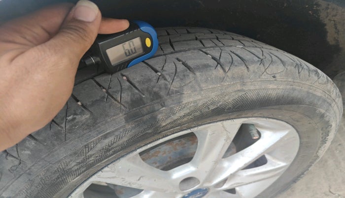 2018 Ford Ecosport TITANIUM 1.5L DIESEL, Diesel, Manual, 1,02,866 km, tyre