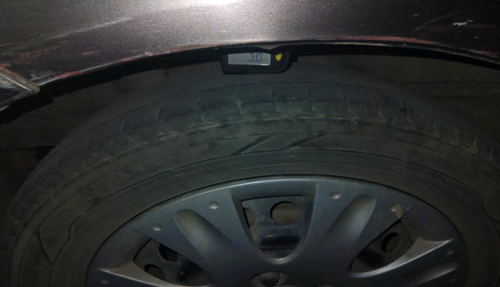 2014 Honda Brio S MT, CNG, Manual, 1,16,344 km, tyre