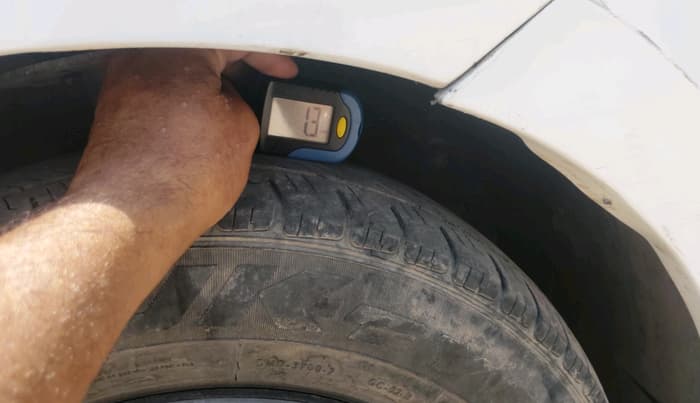 2019 Maruti Swift VXI, Petrol, Manual, 67,721 km, tyre
