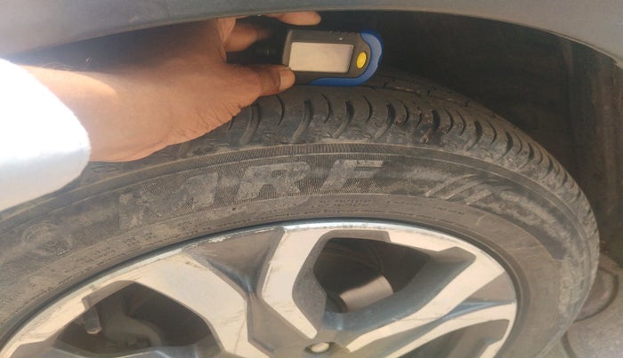 2017 Honda WR-V 1.5L I-DTEC VX MT, Diesel, Manual, 1,23,908 km, tyre