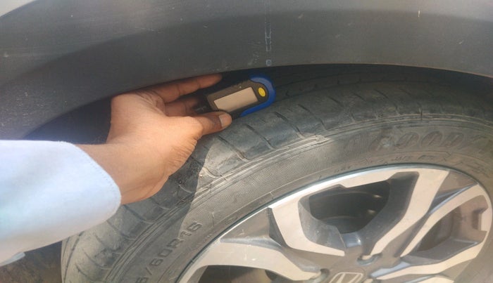 2017 Honda WR-V 1.5L I-DTEC VX MT, Diesel, Manual, 1,23,908 km, tyre