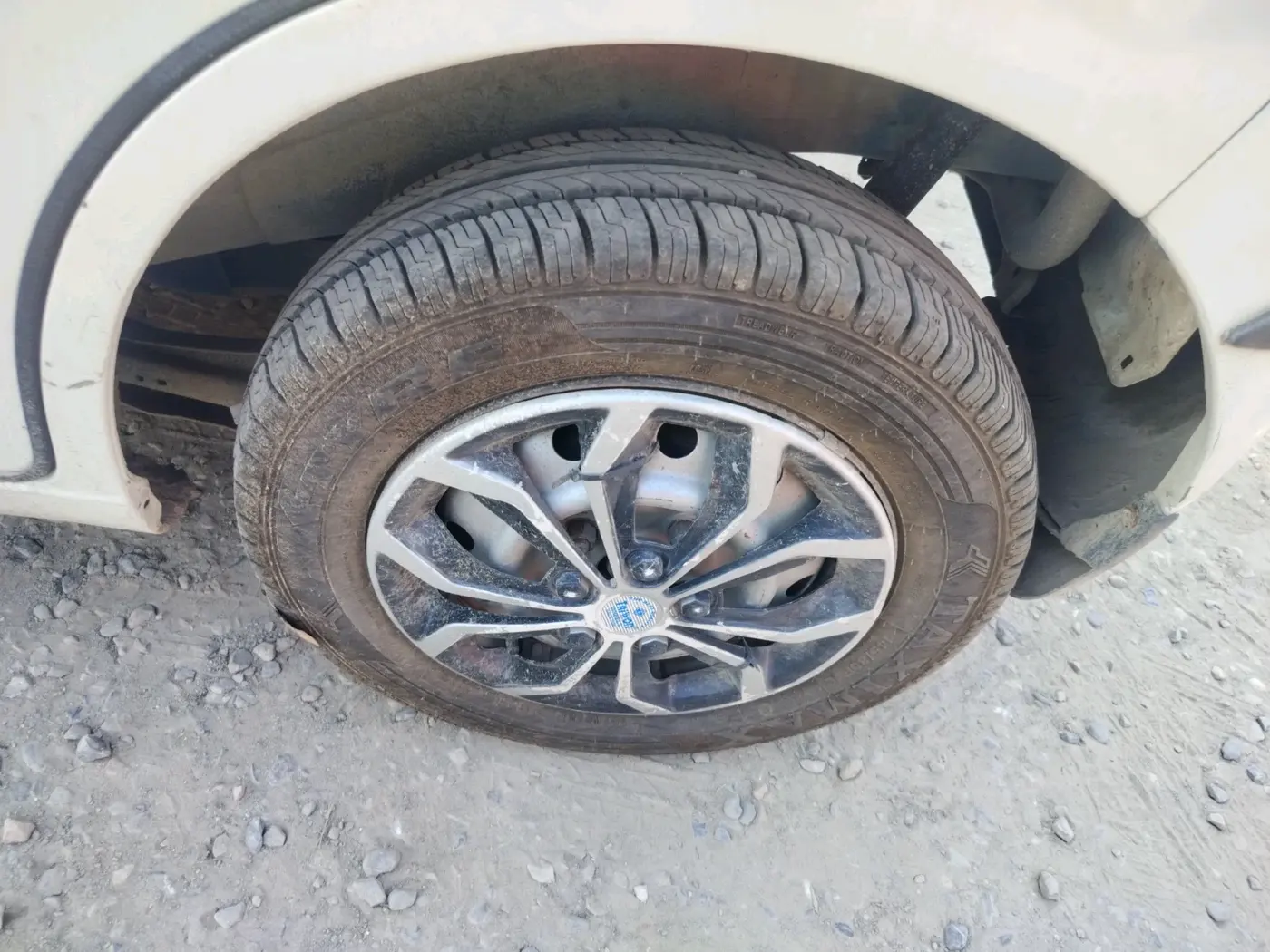 2017 Maruti Wagon R 1.0 LXI CNG, CNG, Manual, 62,642 km, tyre