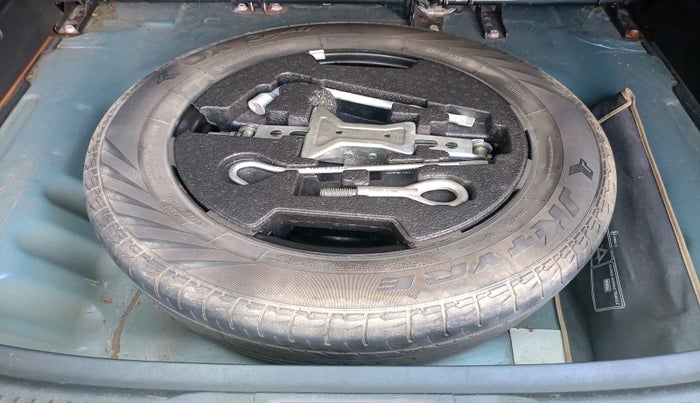 2021 Maruti S Cross ZETA 1.5, Petrol, Manual, 73,102 km, tyre