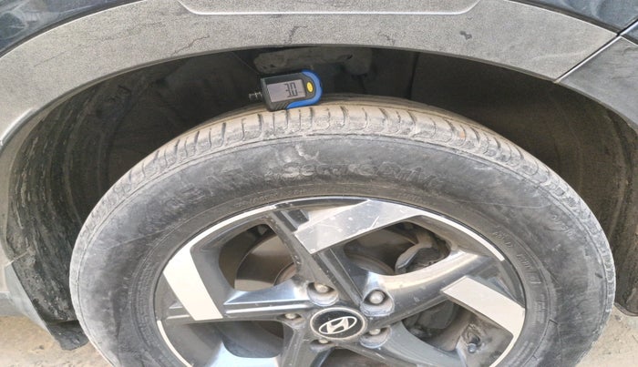 2019 Hyundai VENUE SX 1.4 CRDI, Diesel, Manual, 73,291 km, tyre