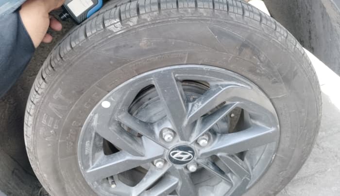 2020 Hyundai GRAND I10 NIOS SPORTZ AMT 1.2 KAPPA VTVT, Petrol, Automatic, 99,632 km, tyre