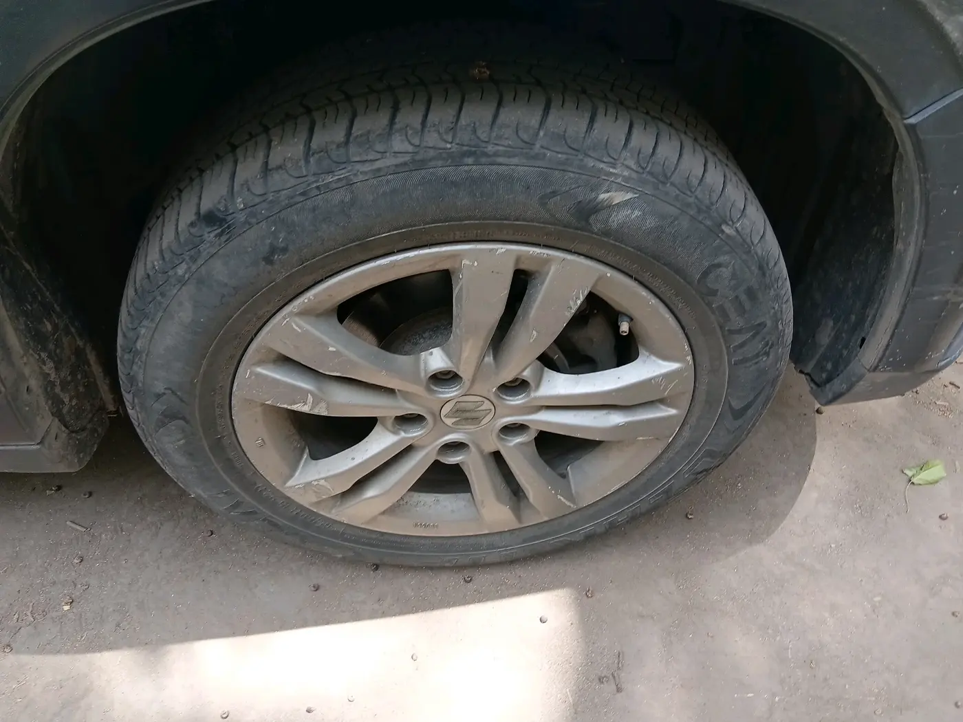 2017 Maruti Vitara Brezza VDI (O), Diesel, Manual, 1,06,162 km, tyre