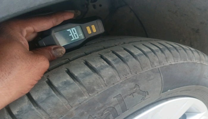 2017 Hyundai Creta E PLUS 1.6 PETROL, Petrol, Manual, 50,267 km, tyre