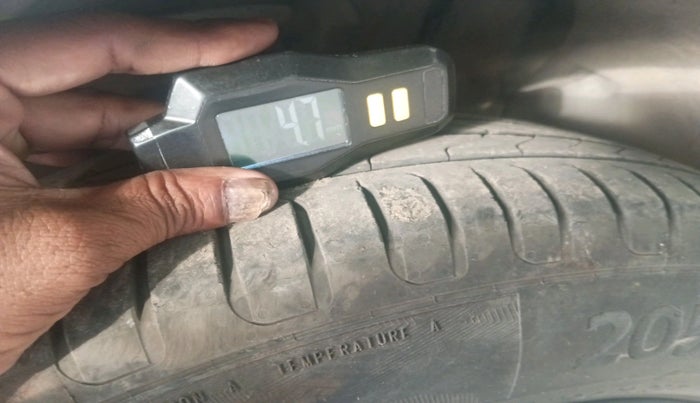 2017 Hyundai Creta E PLUS 1.6 PETROL, Petrol, Manual, 50,267 km, tyre