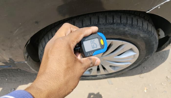 2014 Maruti Ertiga VXI CNG, CNG, Manual, 1,26,322 km, tyre
