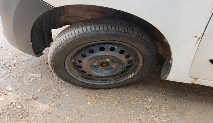 2013 Maruti Wagon R 1.0 VXI, Petrol, Manual, 1,68,524 km, tyre