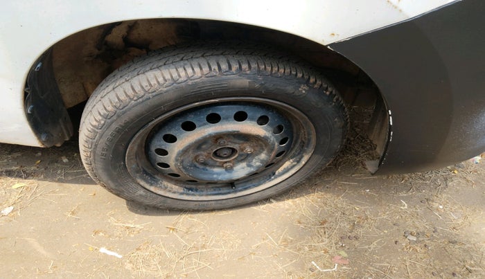 2013 Maruti Wagon R 1.0 VXI, Petrol, Manual, 1,68,524 km, tyre